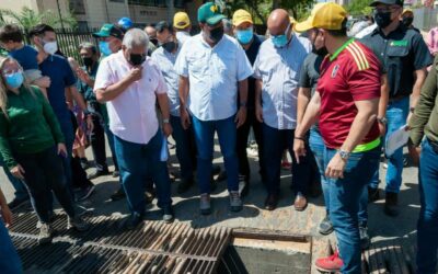 Alcalde Ramírez lleva soluciones con su gabinete parroquial a Coquivacoa